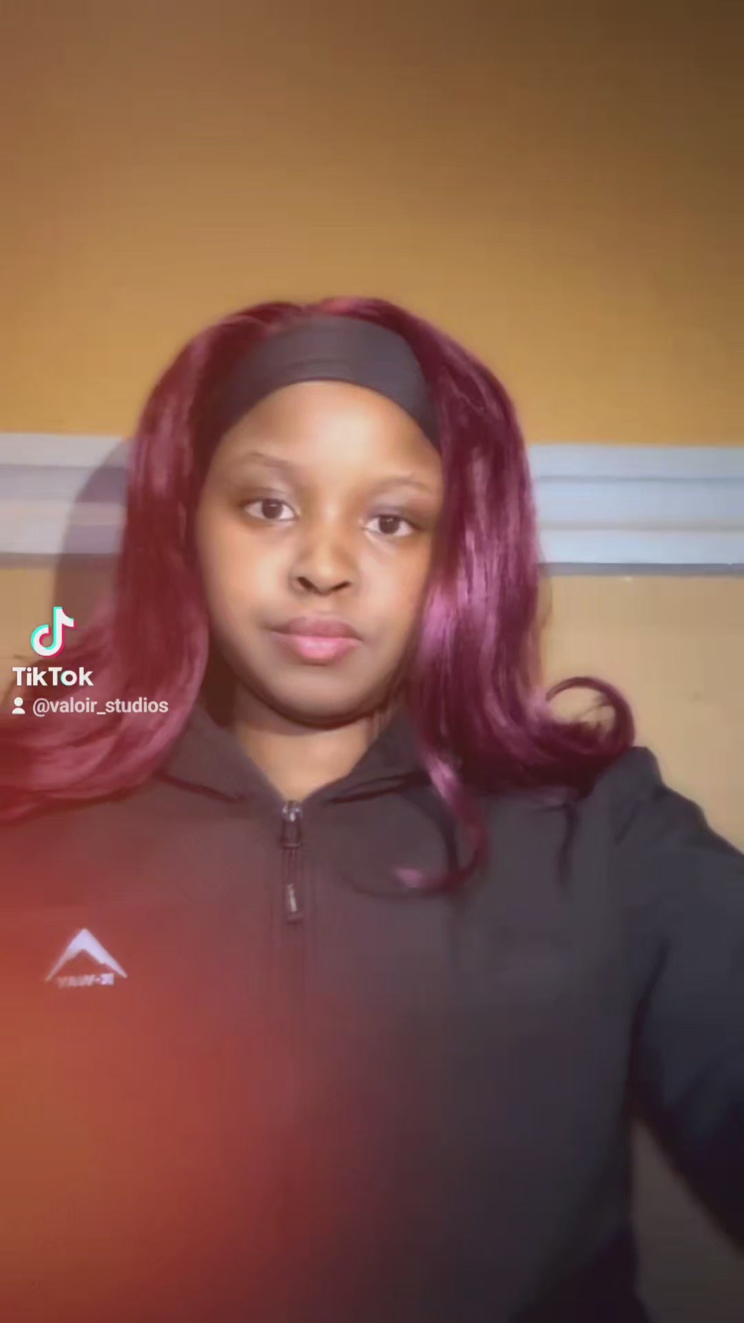 Burgundy headband wig